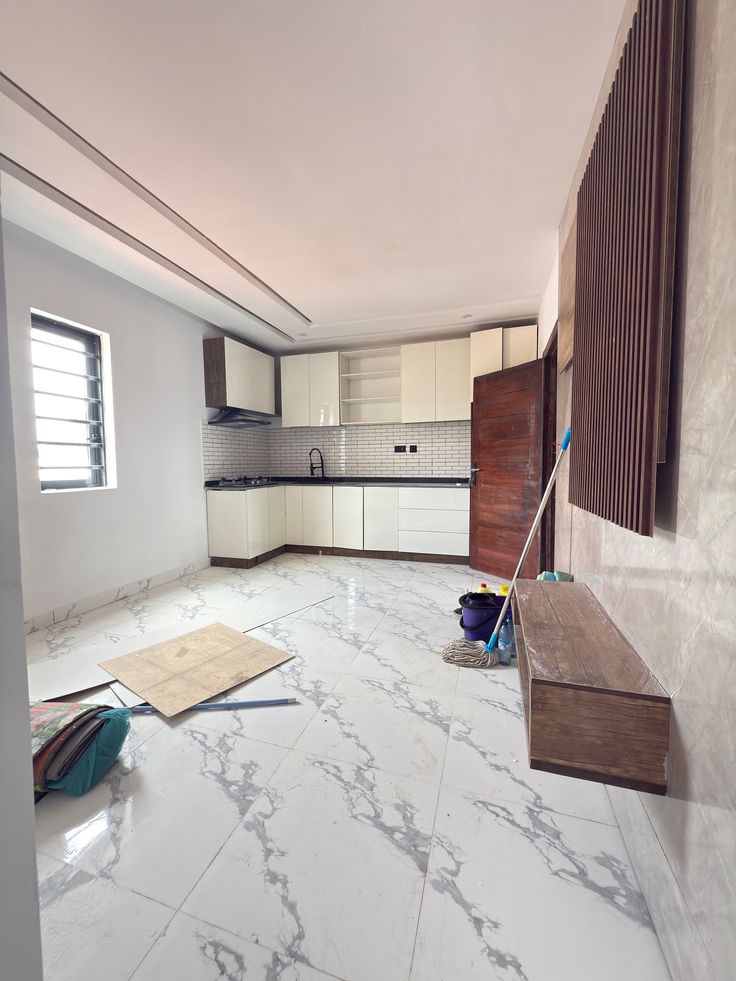 180 Mtr Premium Residential House for Sale in Sector 41 Noida - Photo 3