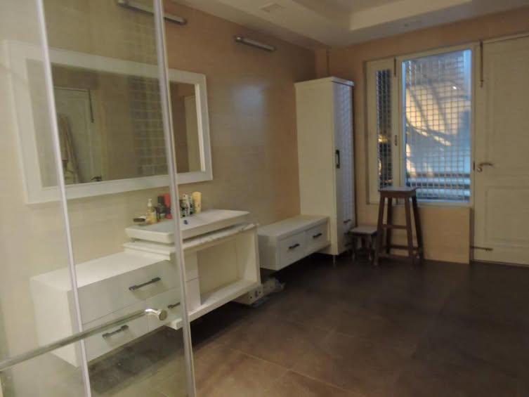 Residential Kothi Near Metro Station in Sector 47 Noida - Photo 5