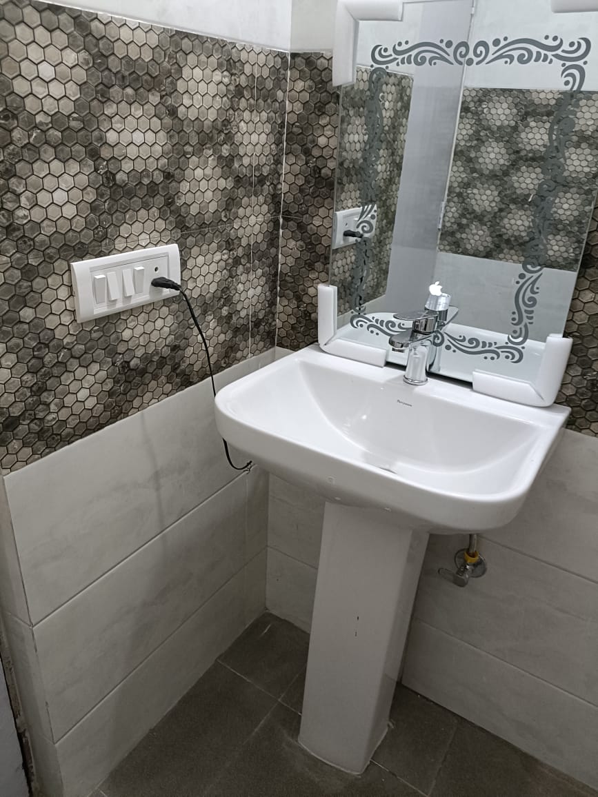 Best Residential Properties For Sale Near Metro Station - Photo 6