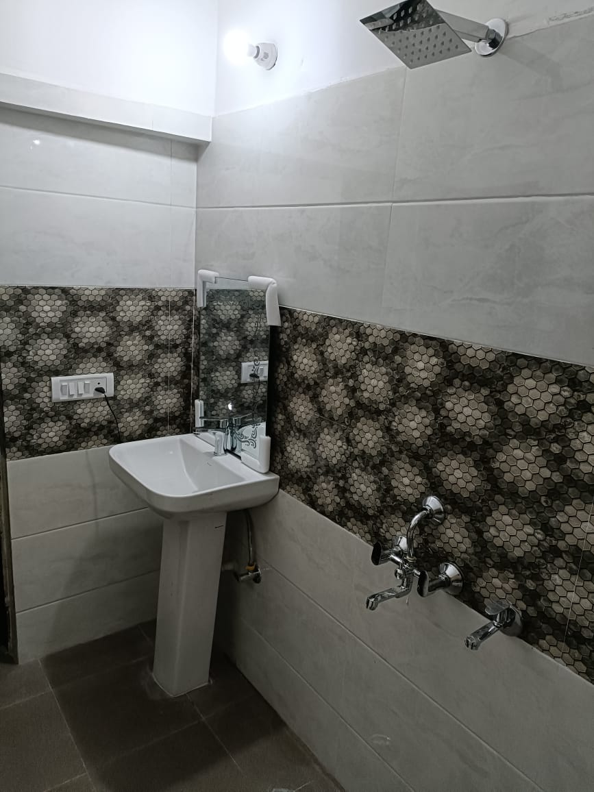 Best Residential Properties For Sale Near Metro Station - Photo 15