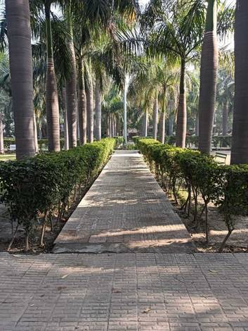 450-Square-Meter Plot Available For Sale in the VIP Sector at an Excellent Location. - Photo 5