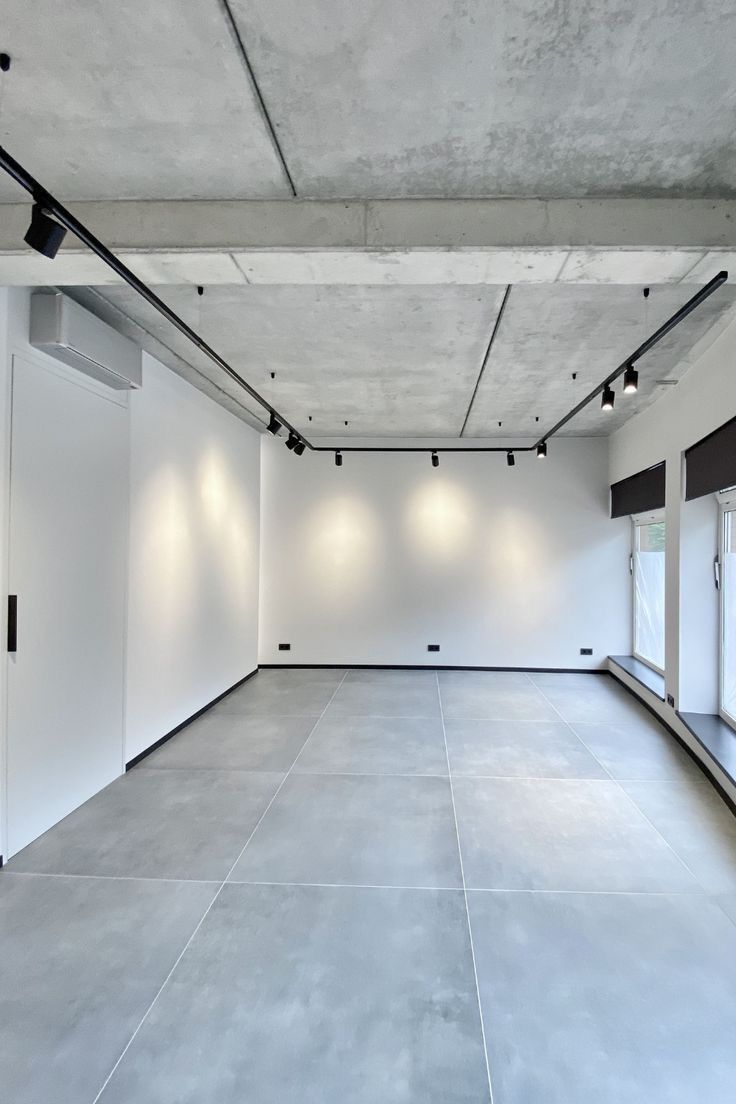 Industrial Building for rent in Sector 8 Noida - Photo 3