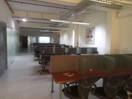 Ready-to-Move 372 Sq. Mtr.  Building | Sector 9 Noida - Photo 2