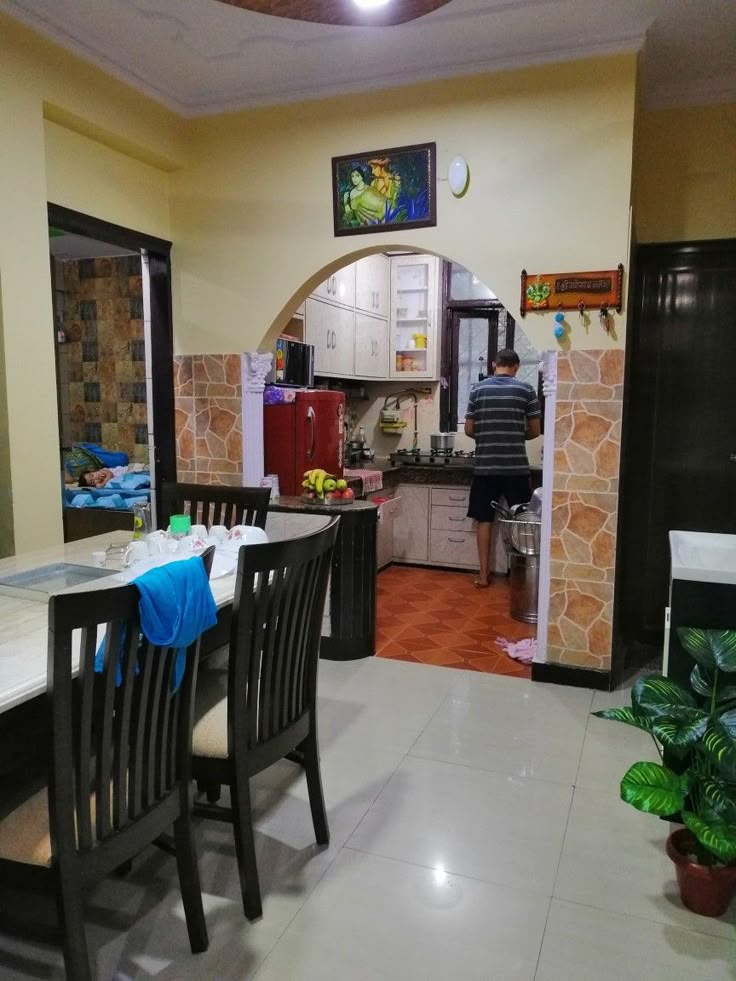 RESIDENTIAL PARK FACING KOTHI IN SECTOR -41 NOIDA - Photo 4