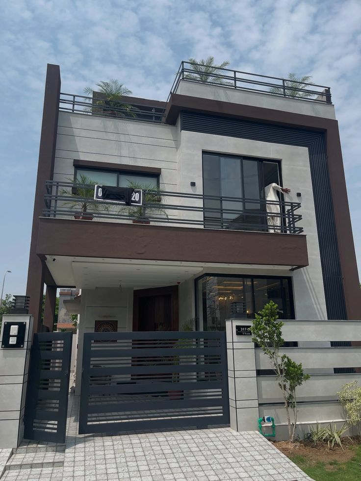 RESIDENTIAL PARK FACING KOTHI IN SECTOR -41 NOIDA - Photo 18
