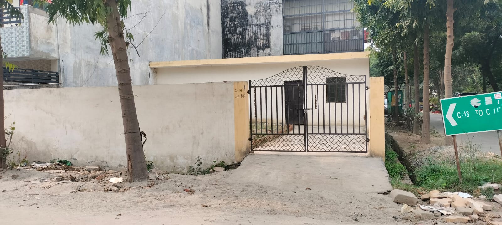 Exclusive Residential Property For Sale Sector - 122 Noida - Photo 2
