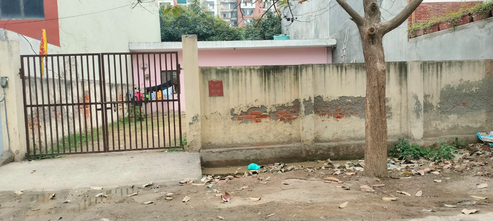 Available for Sale  200 Mtr plot in sector 108 Noida.