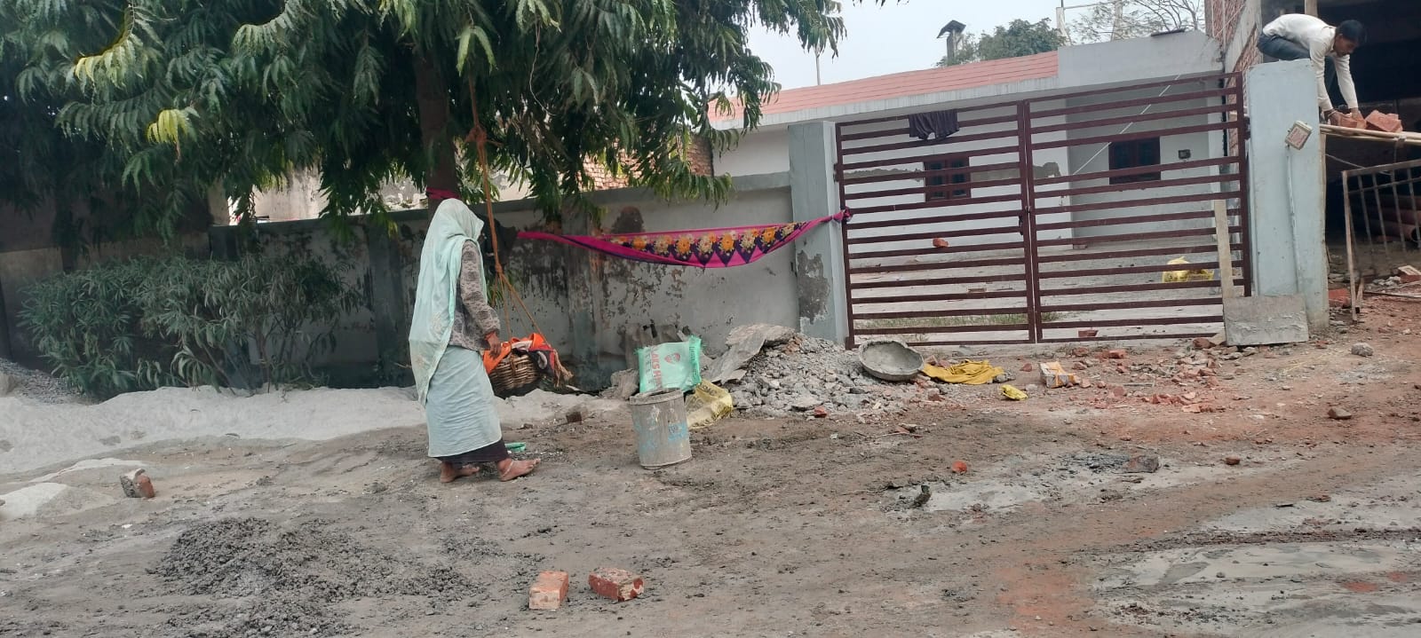 Residential 433 sq. mtr plot for Sale Sector-11 Noida 30 Meter Road
