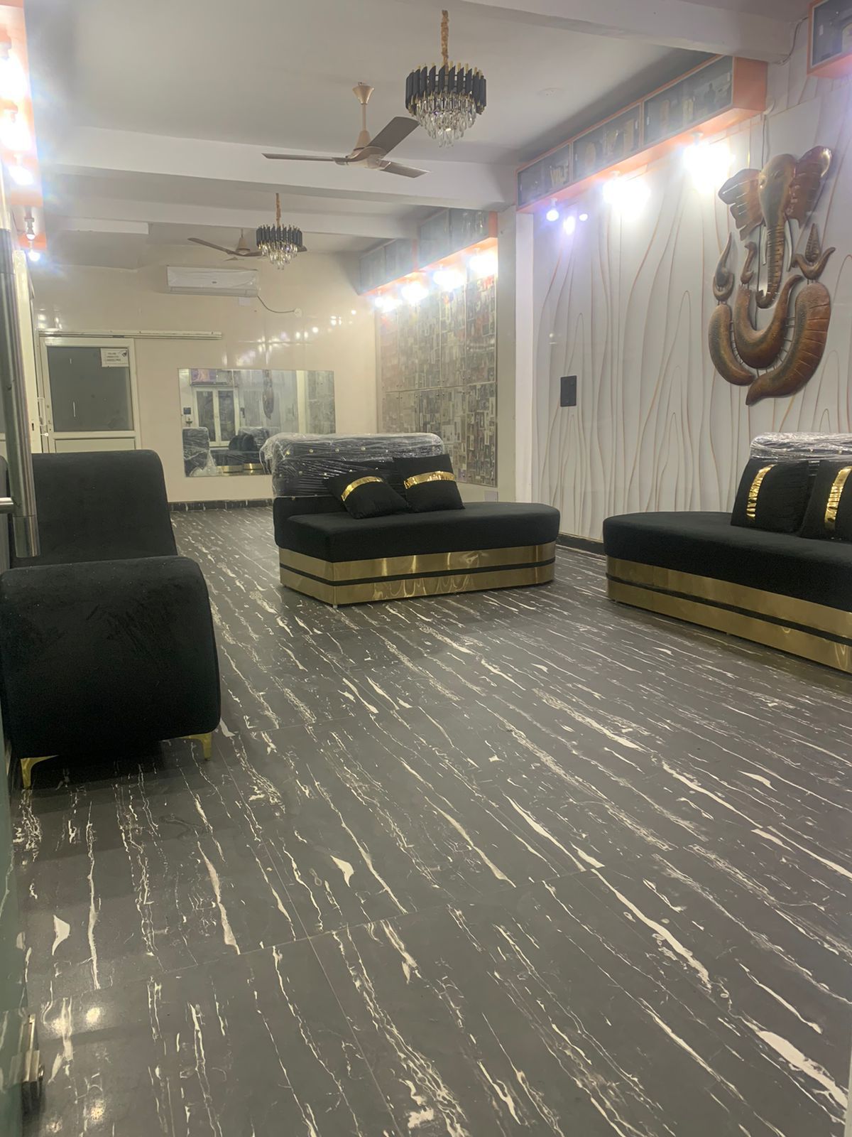 Independent Residential House For Sale 112 Sq. mtr. Sector-11 Noida - Photo 2