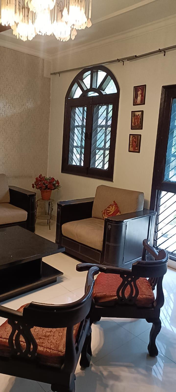 Residential Kothi for Sale in Sector 33 Noida | Prime Location Near Metro - Photo 4