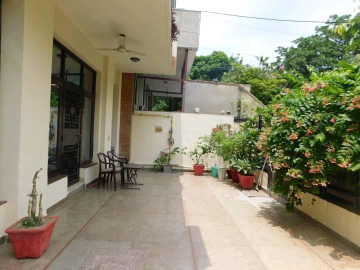 Residential Kothi for Sale in Sector 33 Noida | Prime Location Near Metro - Photo 8
