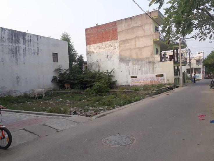 162 Sq Mtr Plot for Sale in Sector 33 Noida
