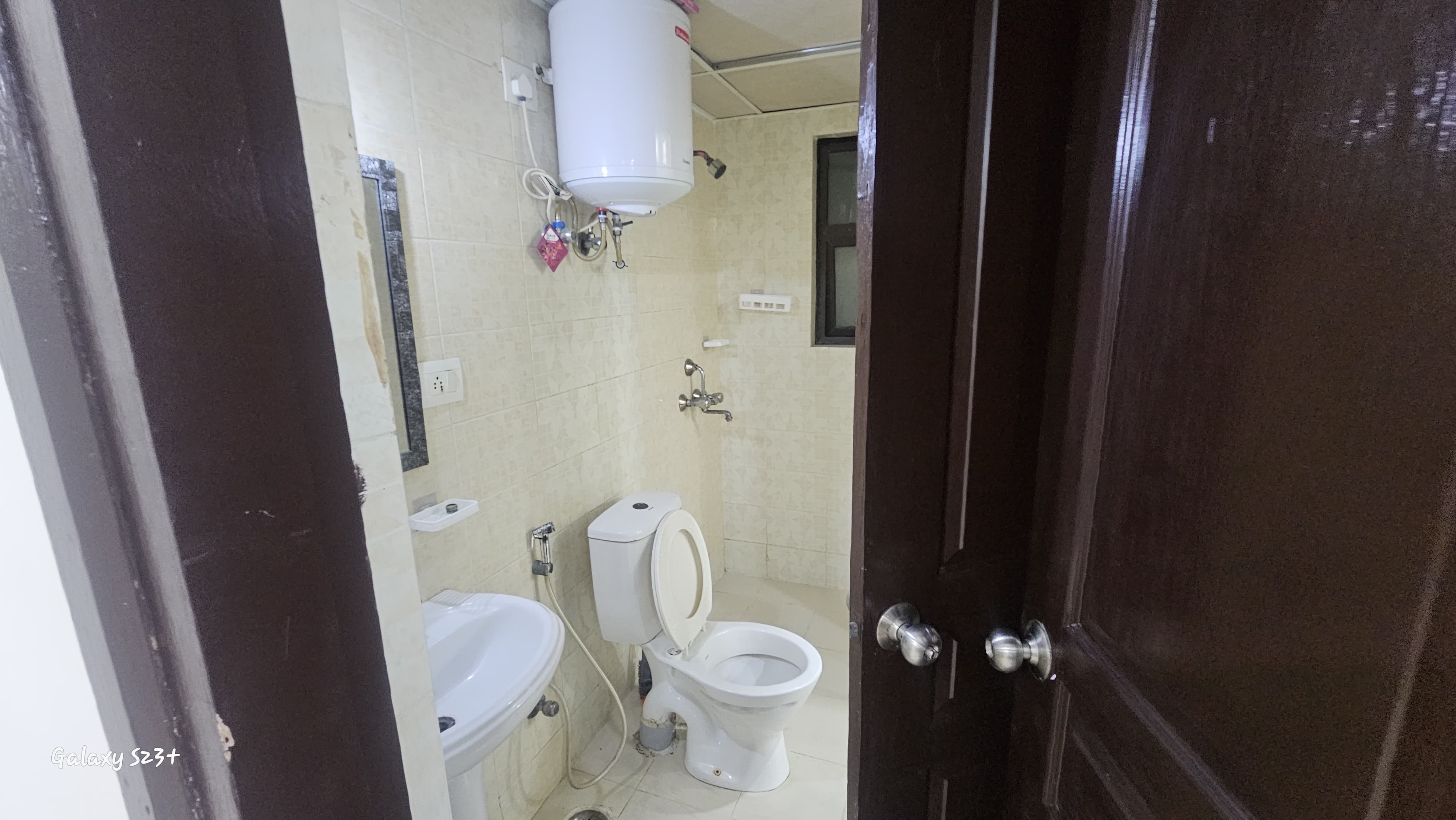 Kothi for sale in sec -52 Noida - Photo 2