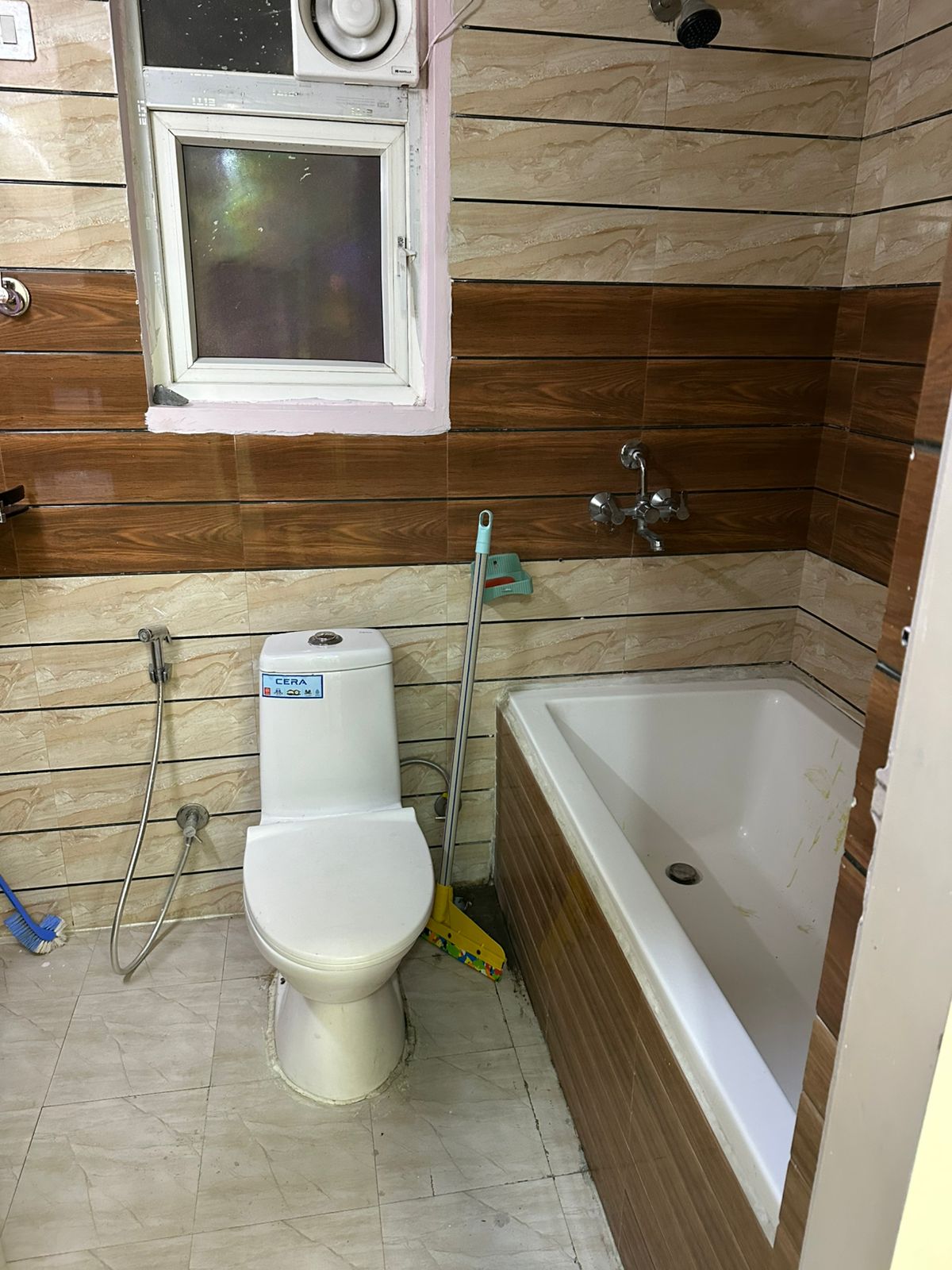 Kothi for sale in sec -52 Noida - Photo 5