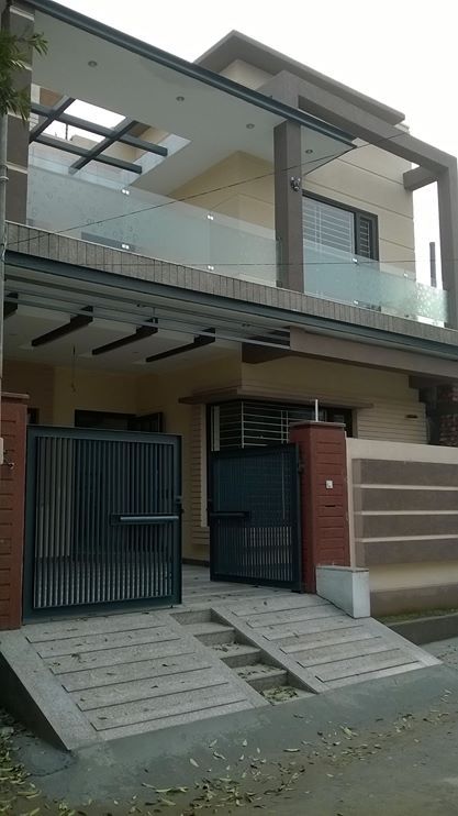 Spacious 250 Sq. Mtr. Kothi for Sale in Sector 19, Noida | Near Metro Station.