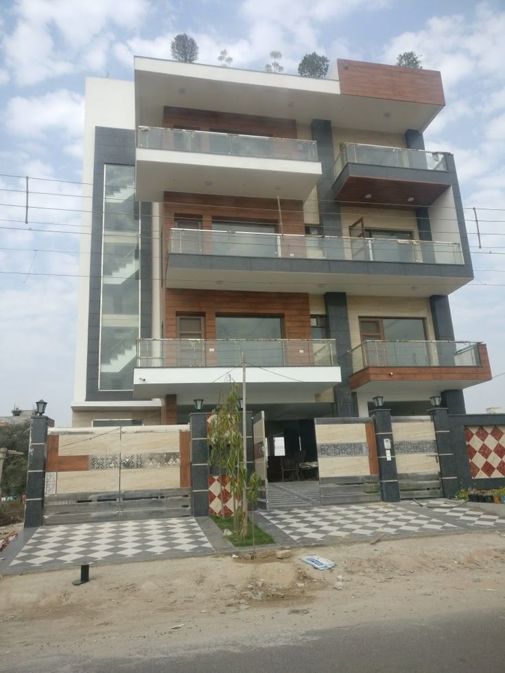 300 sq mtr residential kothi in sec-47 Noida