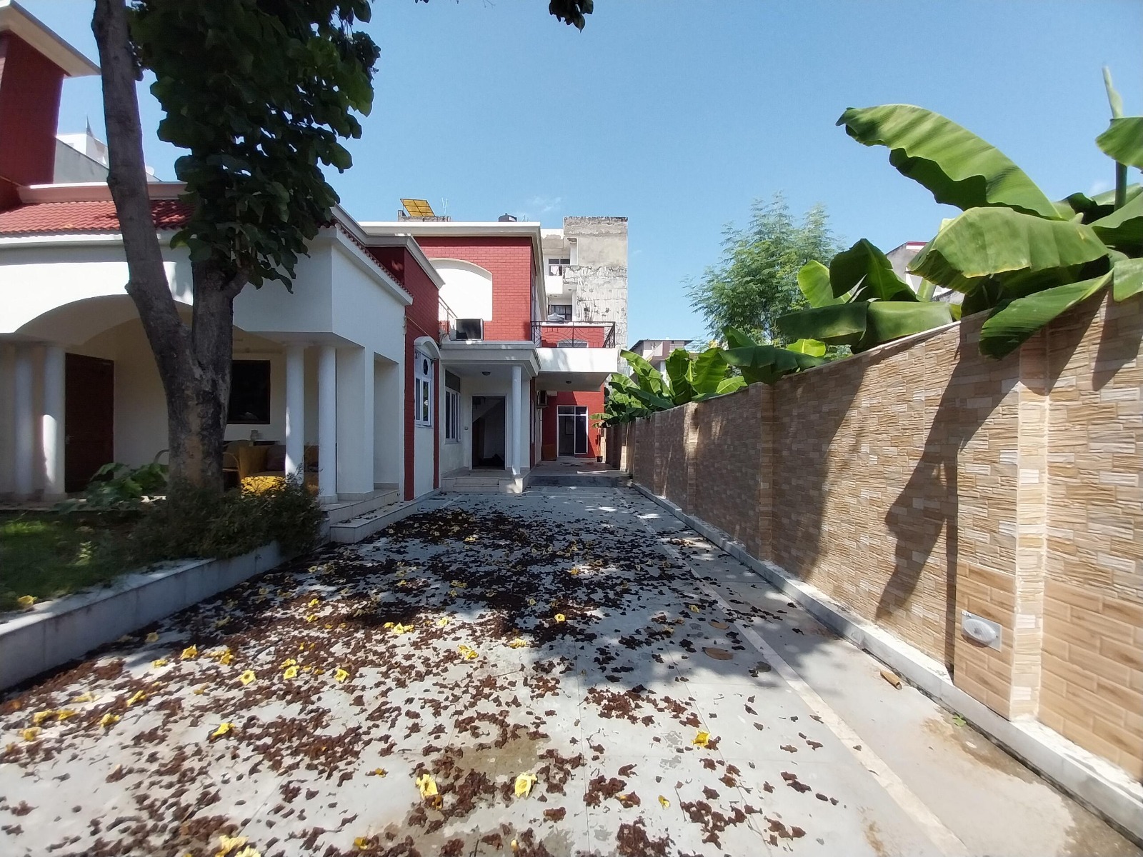 Sector 92 Noida Residential Property for Sale 300 sq mtr Kothi - Photo 2