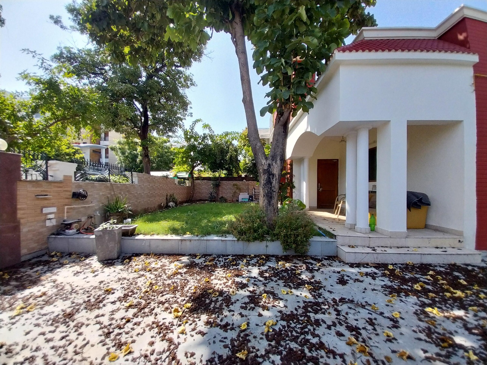 Sector 92 Noida Residential Property for Sale 300 sq mtr Kothi - Photo 3