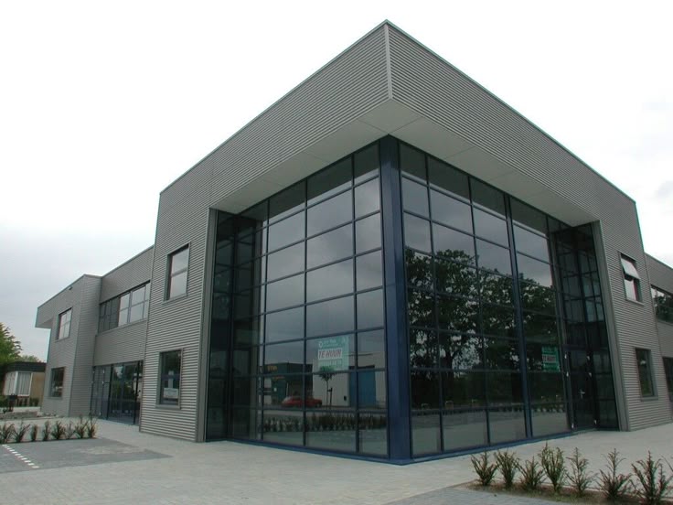210 MTR INDUSTRIAL BUILDING FOR RENT IN SECTOR 7 NOIDA