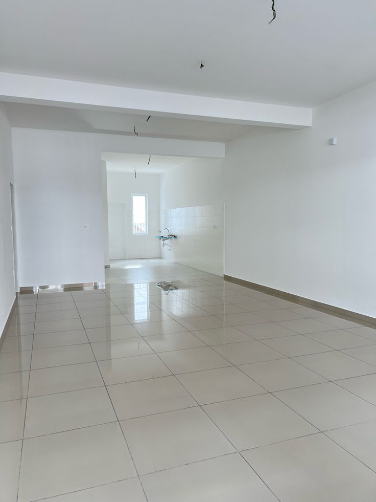 250 MTR BUILDING FOR RENT IN  C-BLOCK SECTOR 63 NOIDA