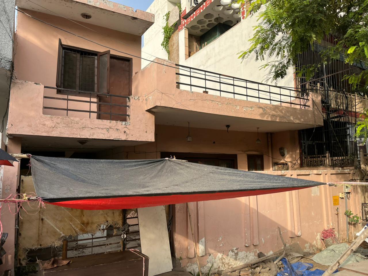 Residential property for sale in Noida, best  location in sector-36 noida.