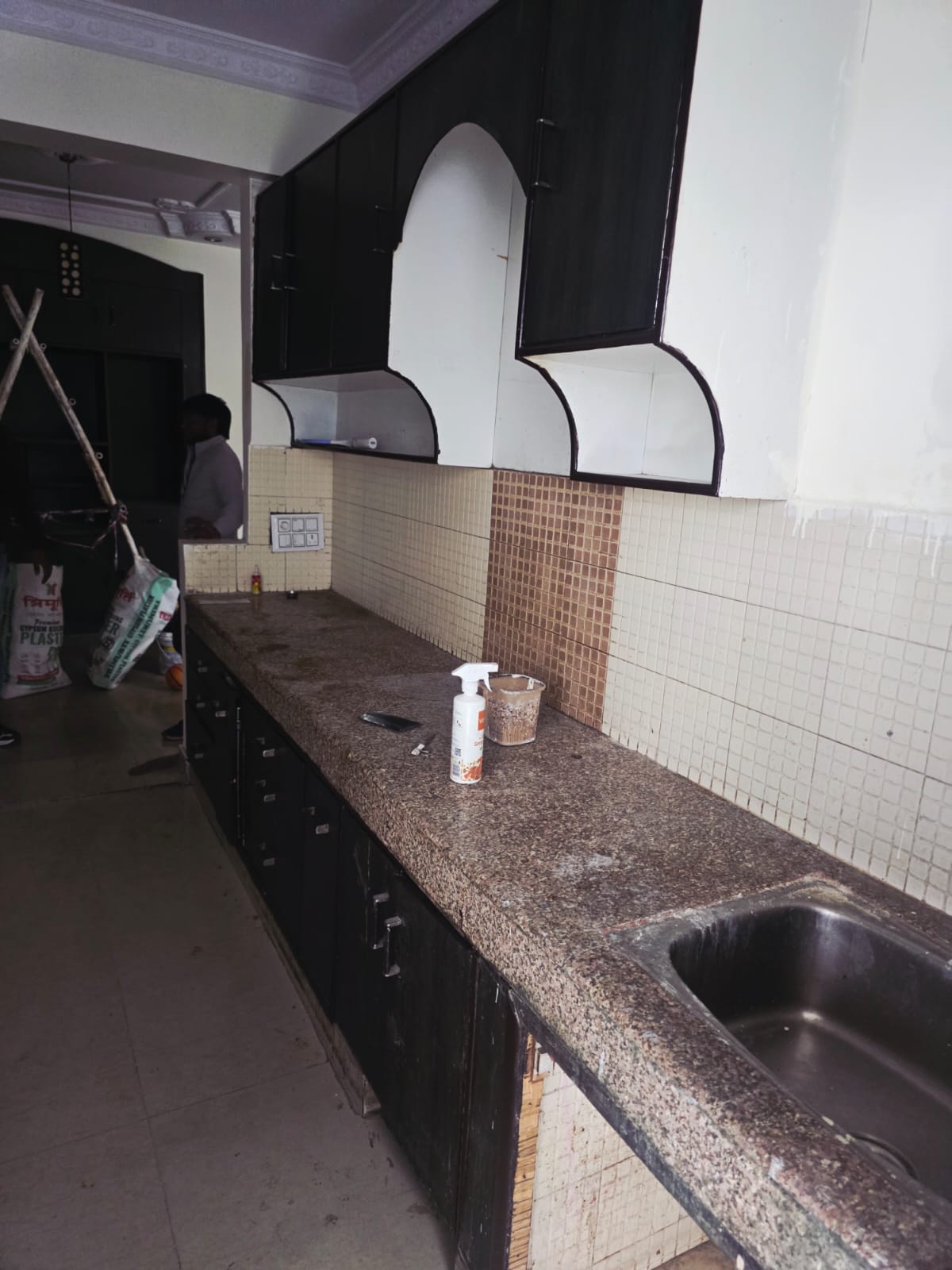 For sale 200 sq mtr residential kothi in sec 48 Noida - Photo 11