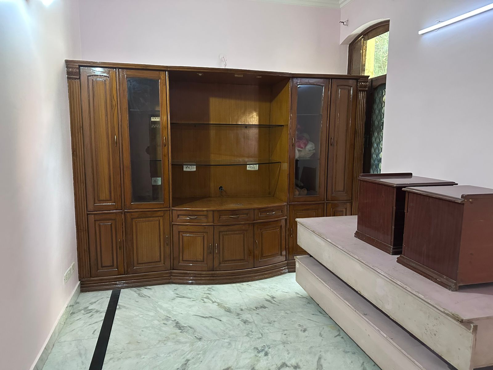 Residential property for sale in Noida, best location in sector- 12 Noida. - Photo 5